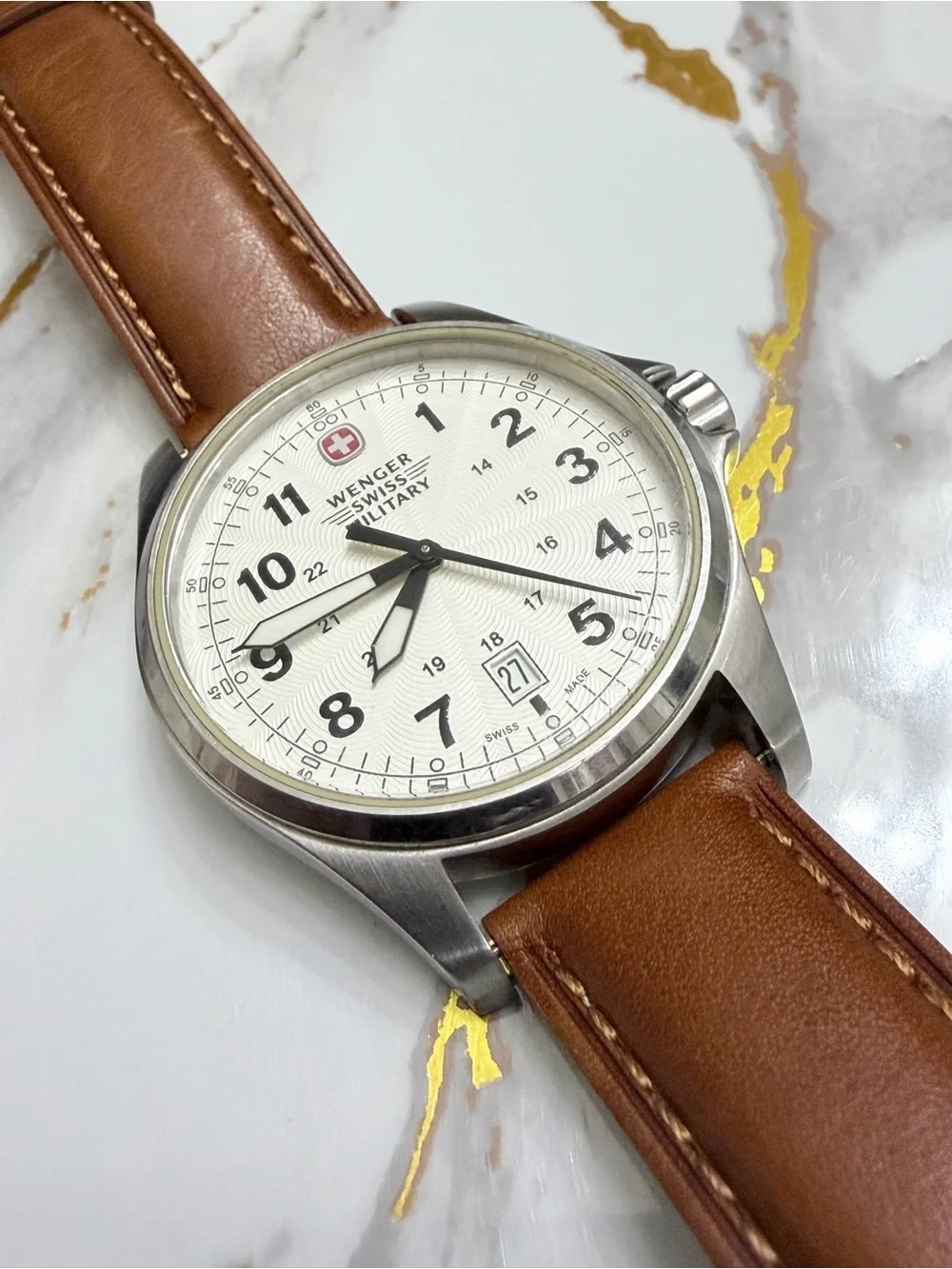 Vintage Wenger Swiss Military Mens Watch 44mm Stainless Steel Brwn Leather Band
